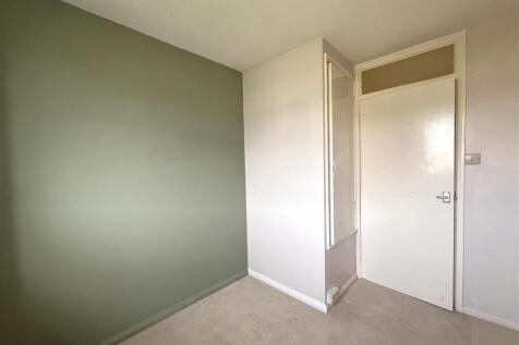 bedroom3.JPG