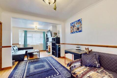 21-Tenterden-Road-02262025_214301 3.jpg