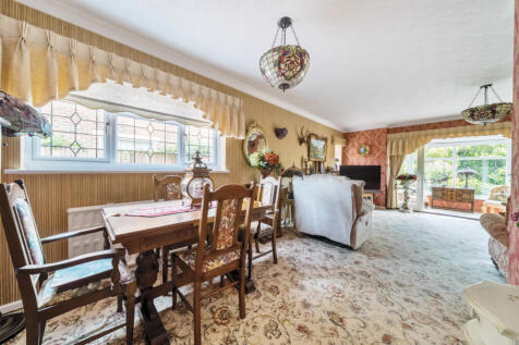 1299573-16-683752...