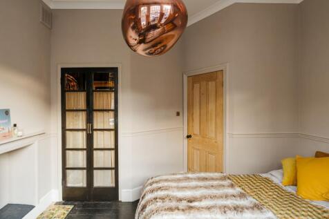 Alcester Crescent E5