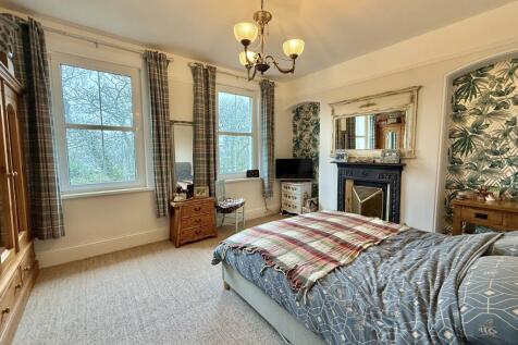Spacious Master Bedroom