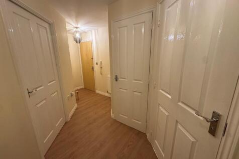 Mater Close, L9 photo 5