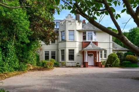 24 Hepburn Gardens