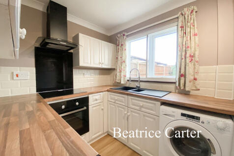 Gorse Close, Lakenheath photo 3
