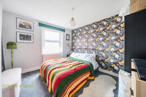 7ae37193-babf-472...