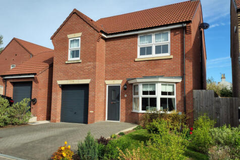 4 Bedroom House - detached for Sale