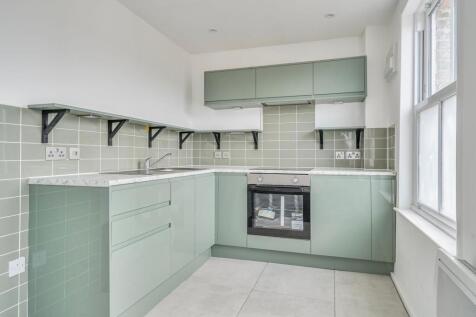 Open Plan Reception/Kitchen