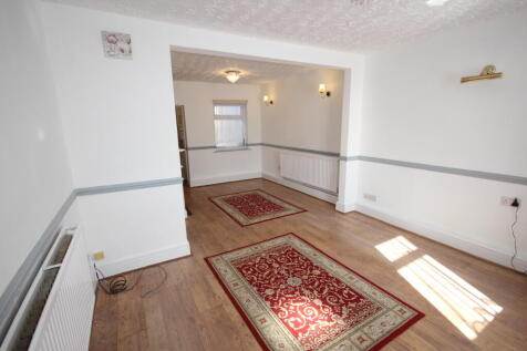 Cross Street, Staffordshire, Burton upon Trent, DE14 photo 5