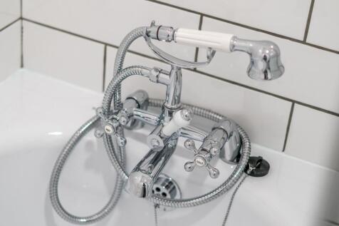BATH TAP 2 PALM