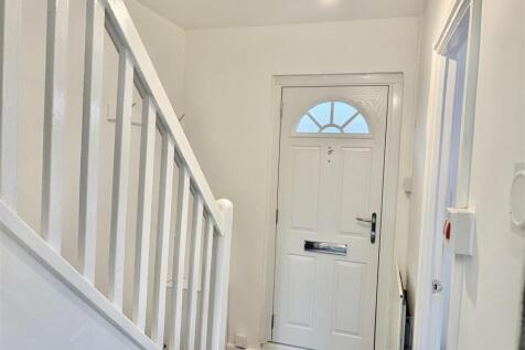 Gloucester Avenue, Dawley, Telford photo 3