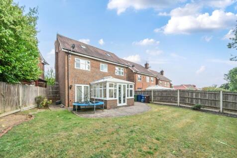 Davidson Frost-Wellings, DFW, Fauna Close, Garden 