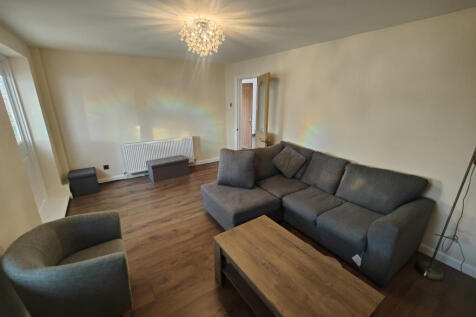 Woburn Drive, Nuneaton, CV10 photo 4