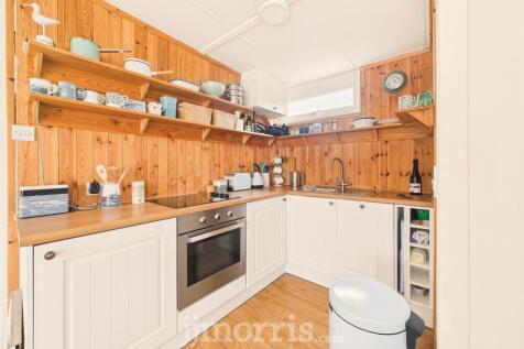 Kitchen Area (Open Plan)