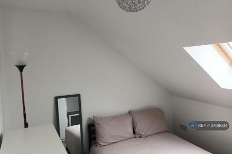 Top Floor Room And Bathroom Privacy