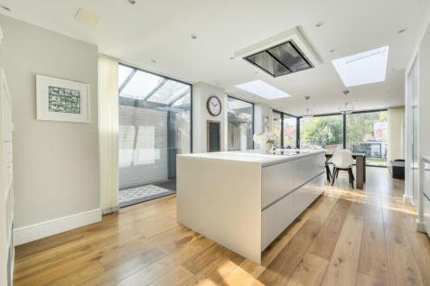 1364508-9-68e5173...