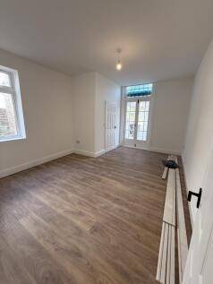 Beulah Hill, Upper Norwood, Croydon, London photo 4