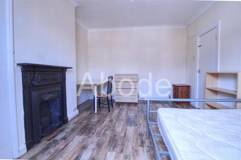 Brudenell Street, Hyde Park, Leeds photo 3