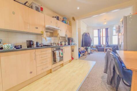 Kitchen/Reception