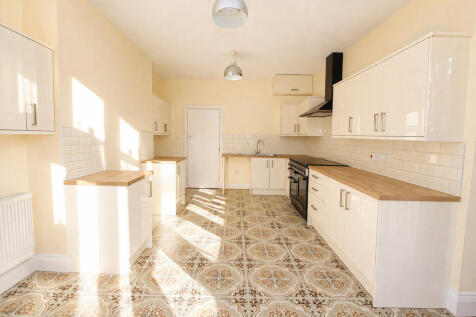 Bright and airy m...
