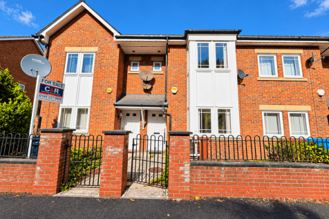 3 Bedroom Terraced for Rent