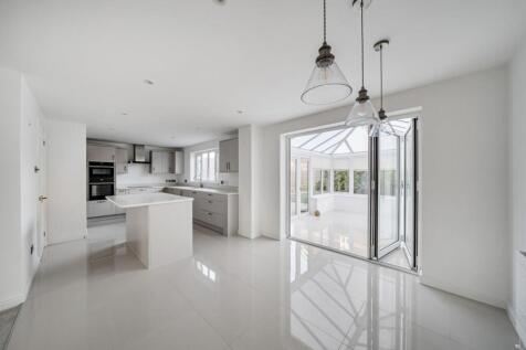 Kitchen dining room