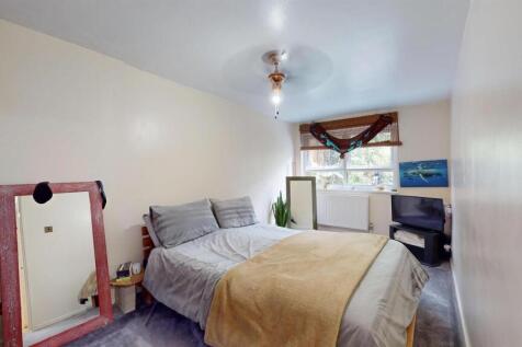 Bedroom at house for sale at E16, by barrain londo