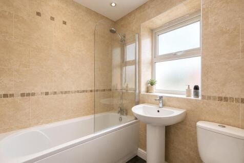 Cow Close Road, Farnley, West Yorkshire, LS12 photo 5