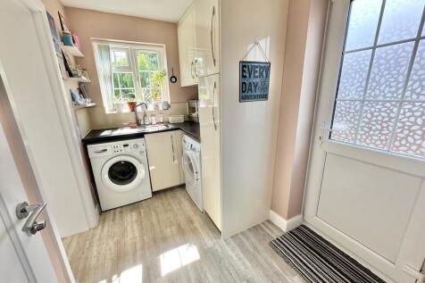 IMG-20250520-WA00...