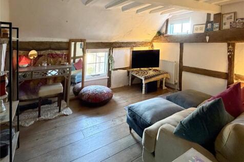 Sitting Room/Bedroom