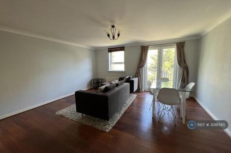 Schooner Close, London, E14 photo 3