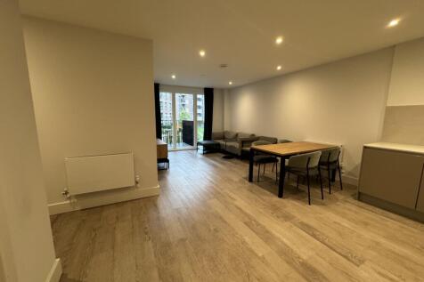 3 Joseph Huntley Walk, Reading photo 4