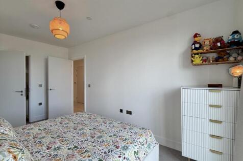 Flat for Sale at norah smyth, E16 By Barrain Londo