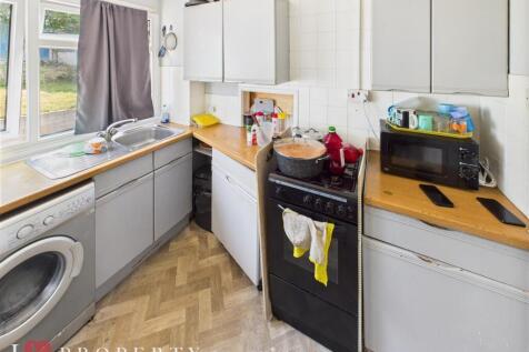 CAM05016G0-PR0104-ST