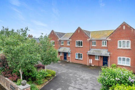 Entrance &amp; Parking