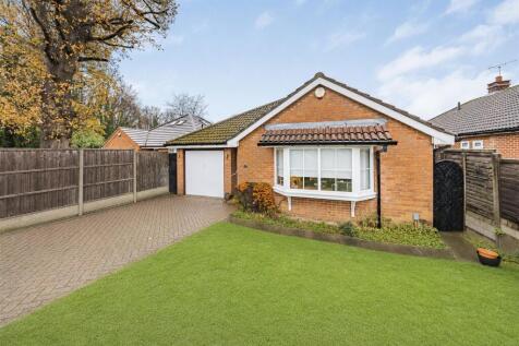 18 Newlyn Close - Front.jpg