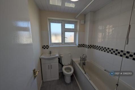 Daintry Close, Harrow, HA3 photo 4