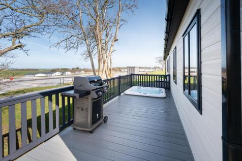 DECKING