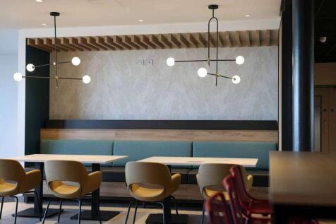 Commercial Property to rent Image 4