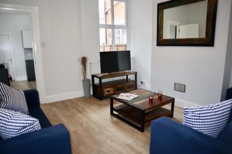 5-bed house on Storer Road, Loughborough, £2,492/mo