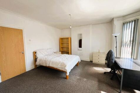 Trinity Avenue, Nottingham, Nottinghamshire, NG7 photo 5