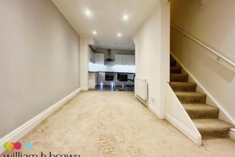 coxtie green road, Brentwood photo 3