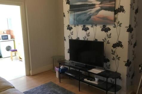 Old Laira Road, Plymouth, Devon, PL3 photo 4
