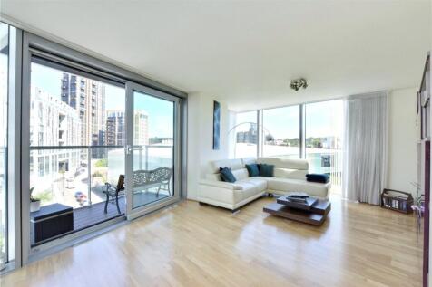 Lounge/Balcony