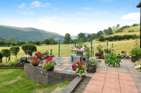 Stunning detached property