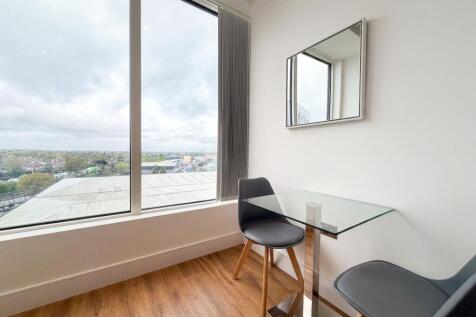 West Gate, London, W5 photo 3