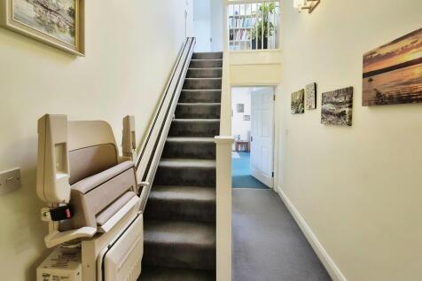 a275f479-10000118...