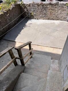 communal courtyar...