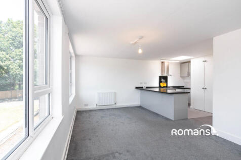 Ribble Place, Farnborough, GU14 photo 4
