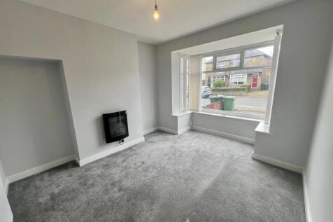 Bramleys Estate Agents - Heatherfield Crescent - M