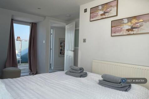 Atheldene Road, London, SW18 photo 4